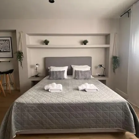 Daire Next To Campus & Hospitals-thessaloniki Selanik