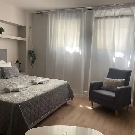Next To Campus & Hospitals-thessaloniki * Selanik