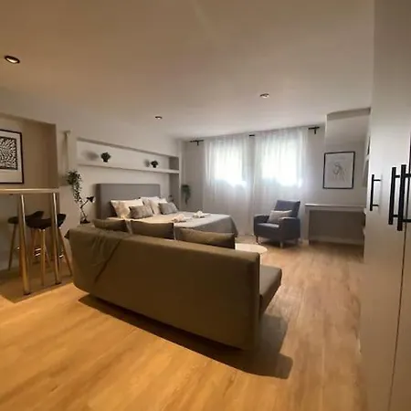 Next To Campus & Hospitals-thessaloniki * Thessaloniki