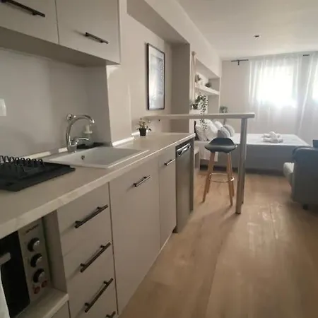 アパート Next To Campus & Hospitals-thessaloniki